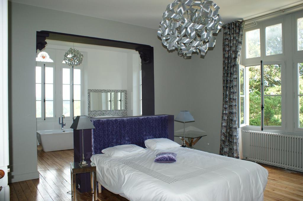 Chateau Fauchey Bed & Breakfast Cadillac Room photo